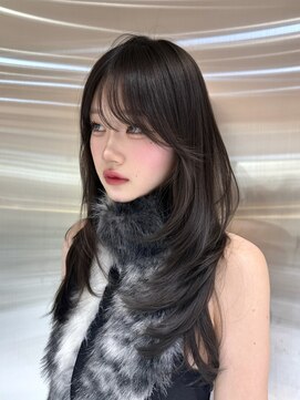 ルームバイシー 新宿(Loom. by Sea) □ 伸ばしかけヘア×ブリーチなしカラー ［髪質改善］