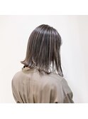 バレイヤージュぱつっとボブ