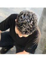 エルエフェ(EL JEFE)&nbsp;【フェード×パーマ×シルバーカラー】［東中野］［落合］
