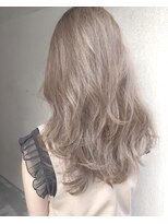 ヘアーアンドアトリエ マール(Hair&Atelier Marl)&nbsp;【Marlエヌドットカラー】フォギーベージュのふんわりロング