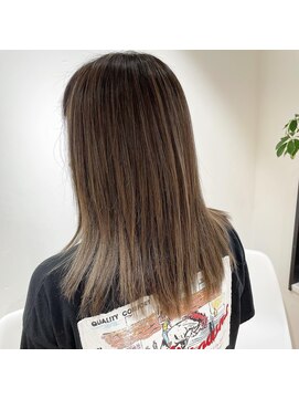 ヘアースタジオ ゼン(hair studio Zen) イヤリングカラーくびれイメチェン