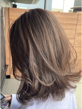 エーデルシェーンハイト(EDEL schonheit) 『退色予防』ハイライトミディアム