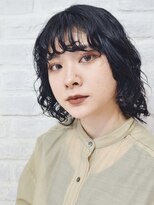 ラルマミット(lalma mit)&nbsp;【ウルフパーマ】黒髪　カーリーヘアー