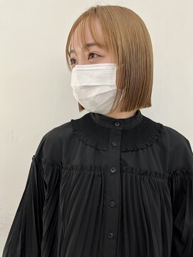 エンドリンク(endlink) ハイトーンベージュ×ぱつっとボブ