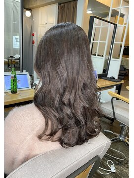 ヘアアンドメイク スタジオ ミムロ(HAIR&MAKE STUDIO MIMURO) レイヤーカット・ピンクグレージュ