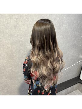 レヴェリー(REVERIE) #プルエクステ#ロング#グラデーション