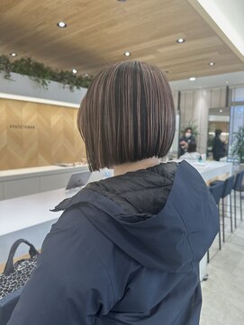 ステアケース 武蔵小杉店(stair:case) 武蔵小杉　脱白髪染め　デザインカラー　大人可愛い