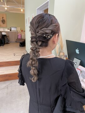 キュオンシア(CUEON. ciea) お呼ばれヘア×編み下ろし