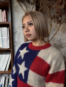 カミトハナ ヘイリーボブ×ブロンドベージュ