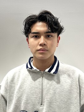 エアー 横浜(AIR) 【寺本】大人メンズヘアセンターパート毛流れパーマ
