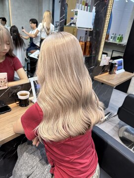 ラピス 大阪心斎橋店(Lapis) 圧倒的大人気！ホワイトミルクティーベージュ