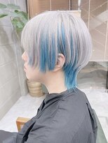 デイズ(days)&nbsp;ホワイトシルバー×ブルーインナーカラー