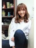 アッシュブラウンで大人可愛いカラー