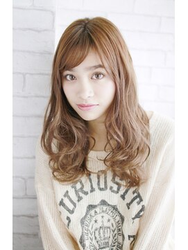 リゾートサロンM 新宿東口(Resortsalon M by valore) Resortsalon M【新宿東口店】艶ベージュのミックスカールロング
