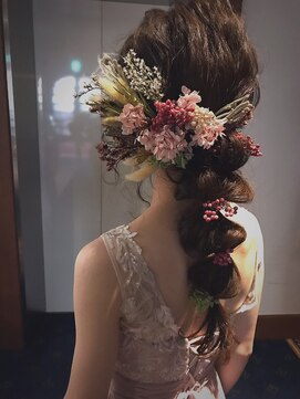 ビューティー シャレンド 特別な日☆編みおろしダウンスタイル×ドライフラワー