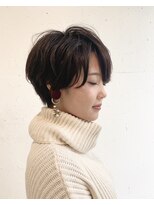 アンバー(Amber) 上品ショートボブ