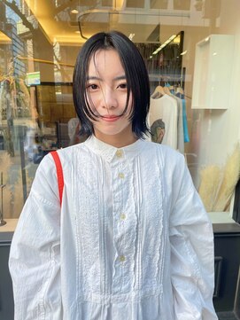 ヘアーアイスカルテット(HAIR ICI QUARTET) ボブ　外ハネ　顔まわりカット　ウルフボブ