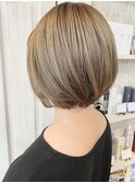 福山市美容室Caary ハイトーンベージュ 丸みショート☆