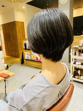 リベア トウキョウ 東大島店(Rever Tokyo) ショートグラ/テラコッタ/ミニウルフ/くすみブルー/東大島