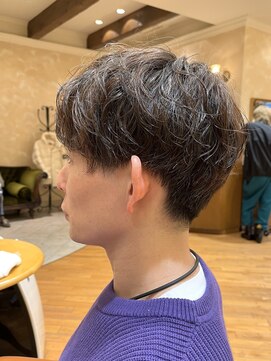 ビュートリアム265(BEAUTRIUM 265) ツーブロックマッシュパーマ 刈り上げ ツイストパーマ ツイスパ