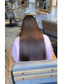 ヨンセンチメートルヒロサカ(4cm HIROSAKA) 縮毛矯正と髪質改善で過去一の仕上がり。今後のビジョン◎