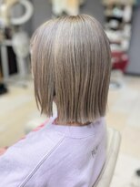 クアトロ グランシュ 川崎店(QUATRO × GranCieux)&nbsp;ハイトーン ボブ 切りっぱなし