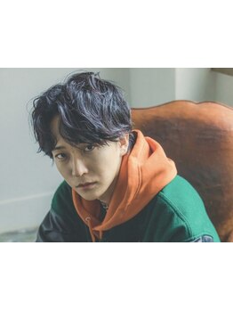 【当日予約◎】トレンドヘアやビジネスマンの方にメンズパーマが大好評★眉カット◎