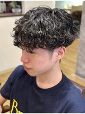 波巻きスパイラルパーマメンズカットフェードマッシュカット眉毛