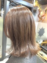 リノナ(Linona)&nbsp;ロングショートワンカールパーマカーキグレージュ前髪錦糸町