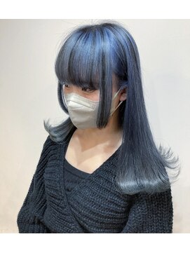 ルーシー(LUCY) ブラック×ペールブルーアンブレラカラー