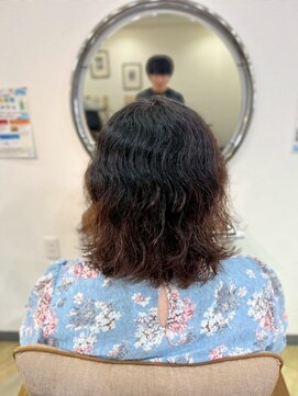 ビィーワンイースト(Be 1 EAST) ミディアムカット