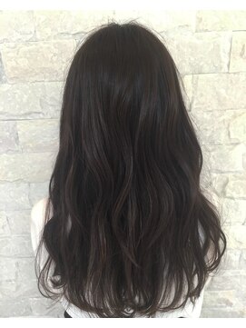 ラウレア(Laule'a) 艶感たっぷりヘルシーベージュ@イルミカラー