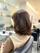 アージェガーデン(AGEE GARDEN) ミディアムレイヤー/鎖骨ミディアム