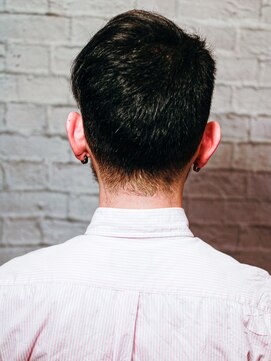 銀座マツナガ 新宿野村ビル店 ぼかしの入った後ろ姿