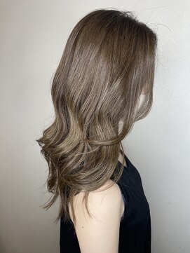 ヘアーサロン イバ(IBA) ミルクティーベージュ