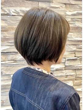 ロカビリー(Rockabilly) short cuts#豊川#諏訪町#ブリーチ#髪質改善#白髪ぼかし