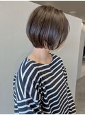 ショートボブ