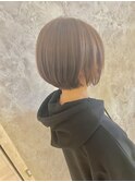シャイニーベージュ×ラウンドボブ