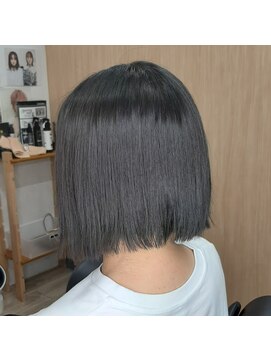 ナクレヘアー(nacure hair) ステップボーンカットパツンボブ