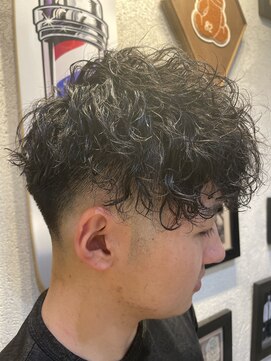 ヒロギンザ 大阪本店(HIRO GINZA) スペインカール×フェードカット