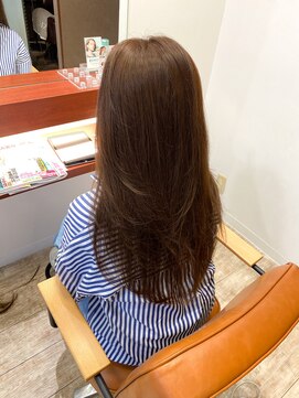 マーリャヘアー(mallia hair) レイヤースタイルレイヤーカットロングレイヤー小顔スタイル