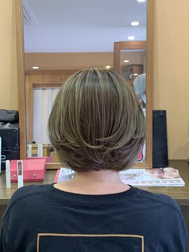 アン ロートル ヘアー(L'un L'autre hair) 3Dカラー