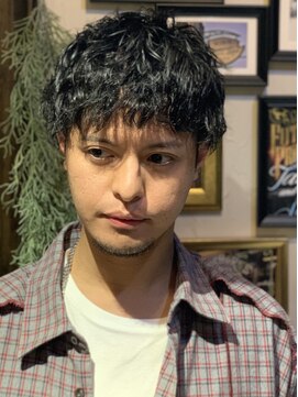 ファミリア ボンド(familiar BOND) メンズスタイル×スパイラルパーマ