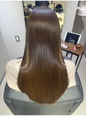 上質な艶と柔らかさを、髪質から整える