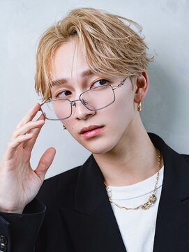 アリエッタ(aRietta) ブリーチ/フェザーショート/フェザーパーマ/ミルクティ