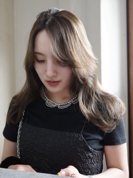 ニュイ(NUIT)の写真/≪カット+フルカラー￥8900≫平日はゆったり自分の髪と向き合う時間。髪質改善で理想の艶髪へ［東区/画図］