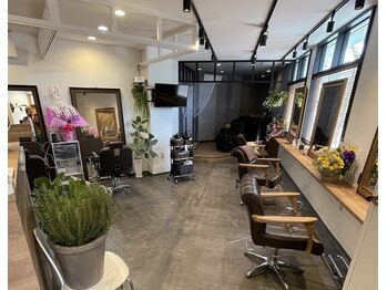 ストーリア 川崎店(STORIA)の写真/ゆったりくつろぎながら、一人ひとりに合った施術をご提案♪あなたの理想のスタイルを手に入れて☆