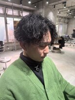 ハイプ(HYPE)&nbsp;フェザーパーマ/センターパート/シャドウパーマ/眉毛