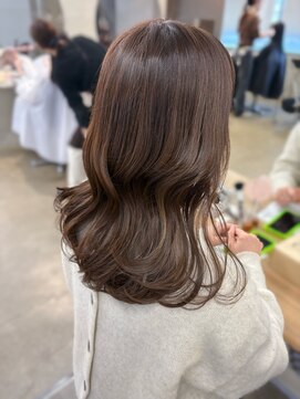 リラクオーレ 三宮 元町(LIRA CUORE) 艶感たっぷり透明感カラー