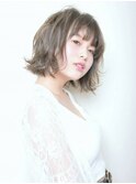ラフ感ミディアムボブ